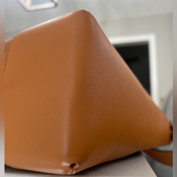 MCM shoulder bag leather cognac brown adjustable strap - Picture 12 of 14